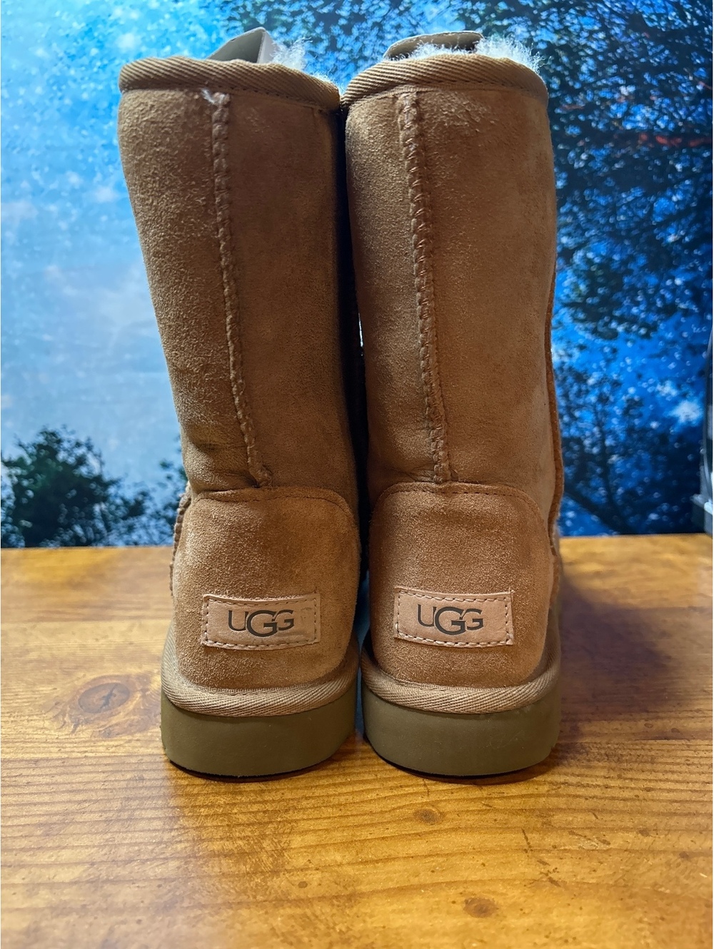 UGG Classic Short II Boots New in Box Chestnut Suede Size 7 Women Flaw - Picture 3 of 9